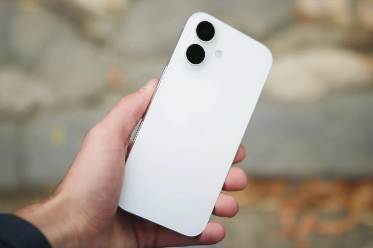 The Definitive 2026 Smartphone Buyer’s Guide: Navigating a Shifting Market