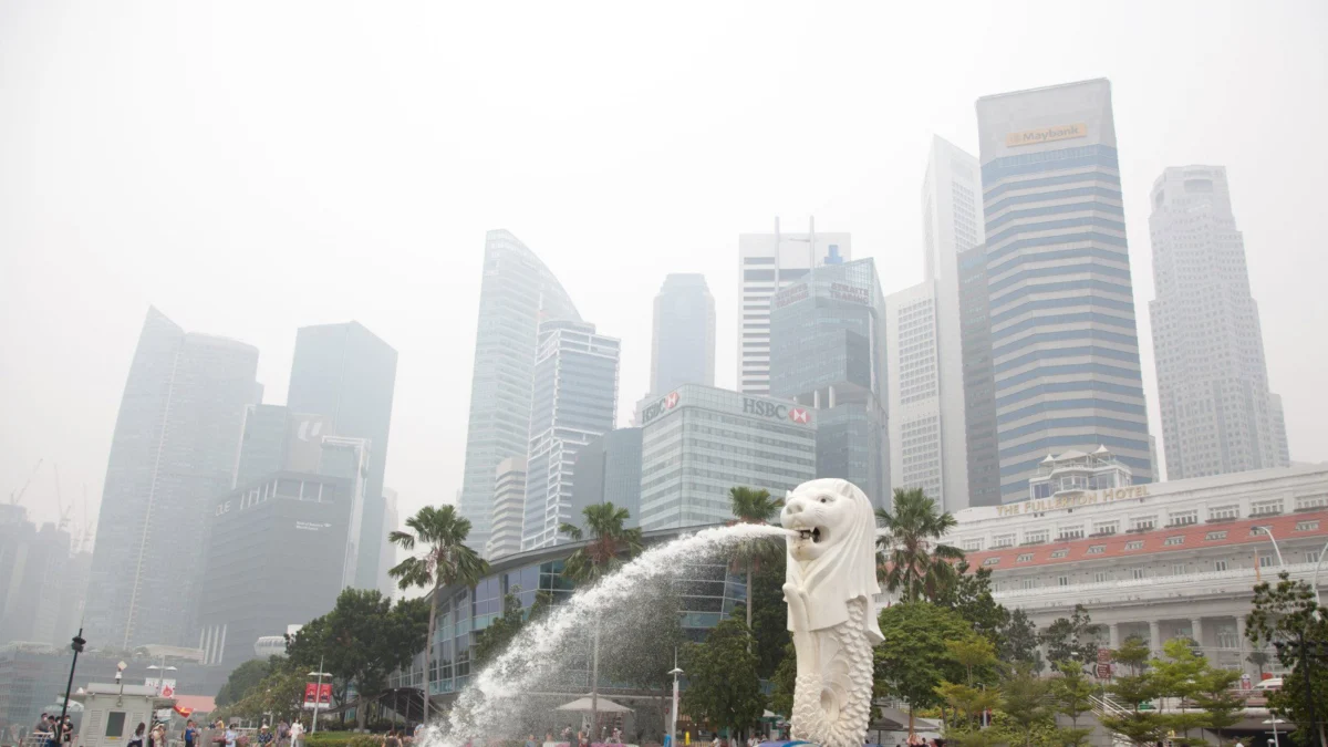 Air Quality Alert: Singapore Faces "Very High" PM2.5 Levels Amid Haze Crisis