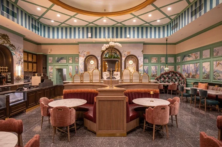The Roosevelt New Orleans Unveils Café Alice: A Culinary Tribute to a ‘Wild Child’ Legacy